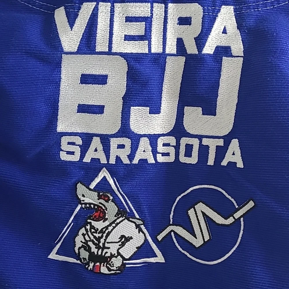 Blue Jiu Jitsu Gi for Kids Size Med Ptp 16 Sleeve 15  Lenght 21